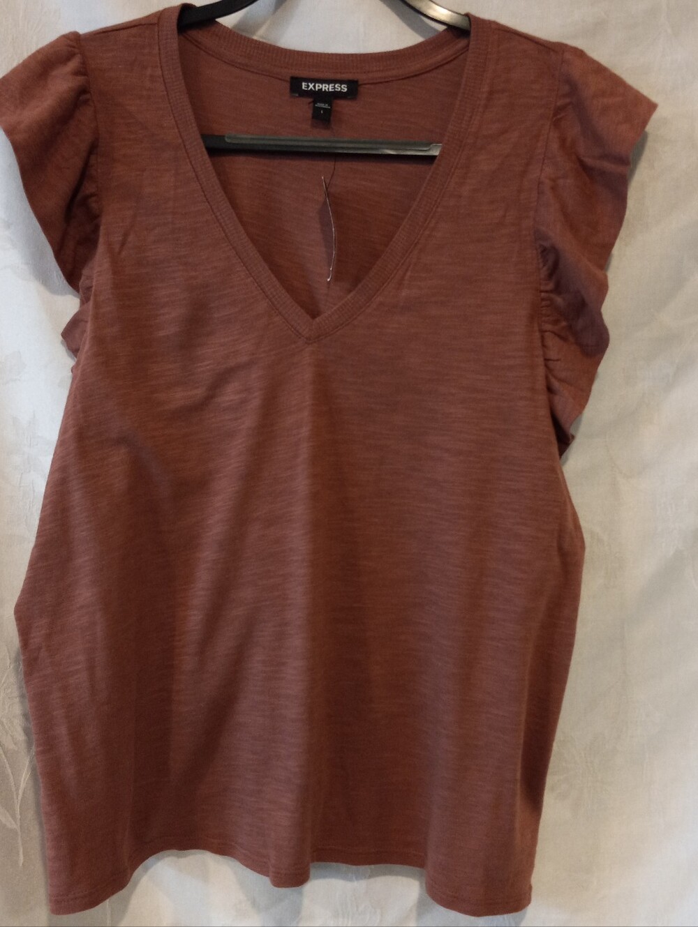 NWT Express Cap Sleeve With Ruffle V Neck Coco Brown Top Size L MSRP $29.95